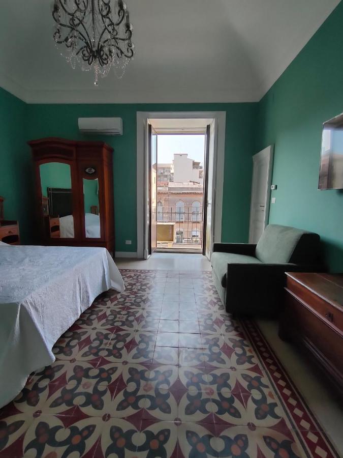 Finestre In Piazza Apartment Catania Exterior photo